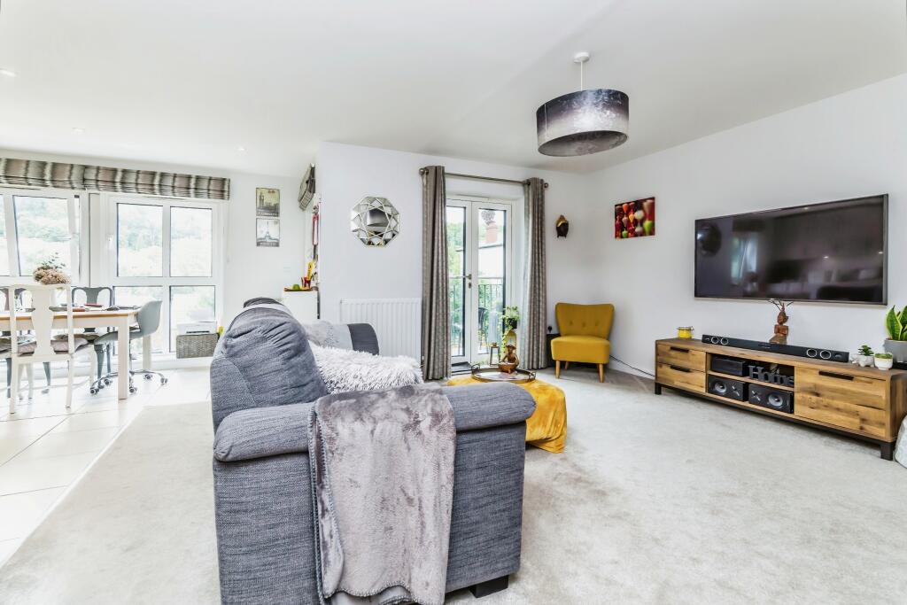 Additional image 5 of Godstone Road, Caterham, Surrey, CR3