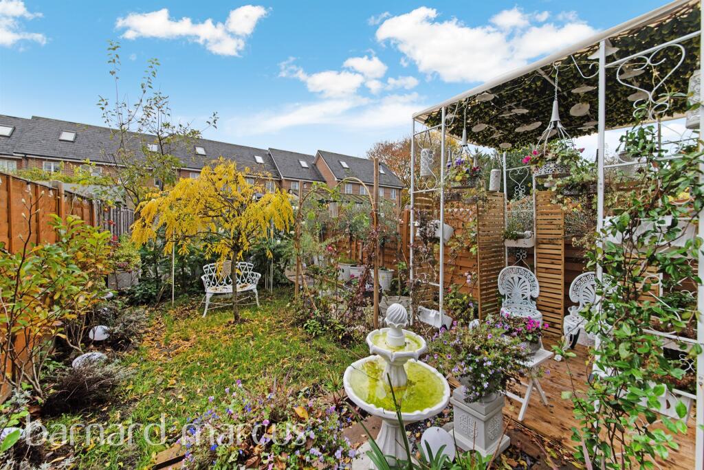 Additional image 10 of Crescent Grove, Mitcham