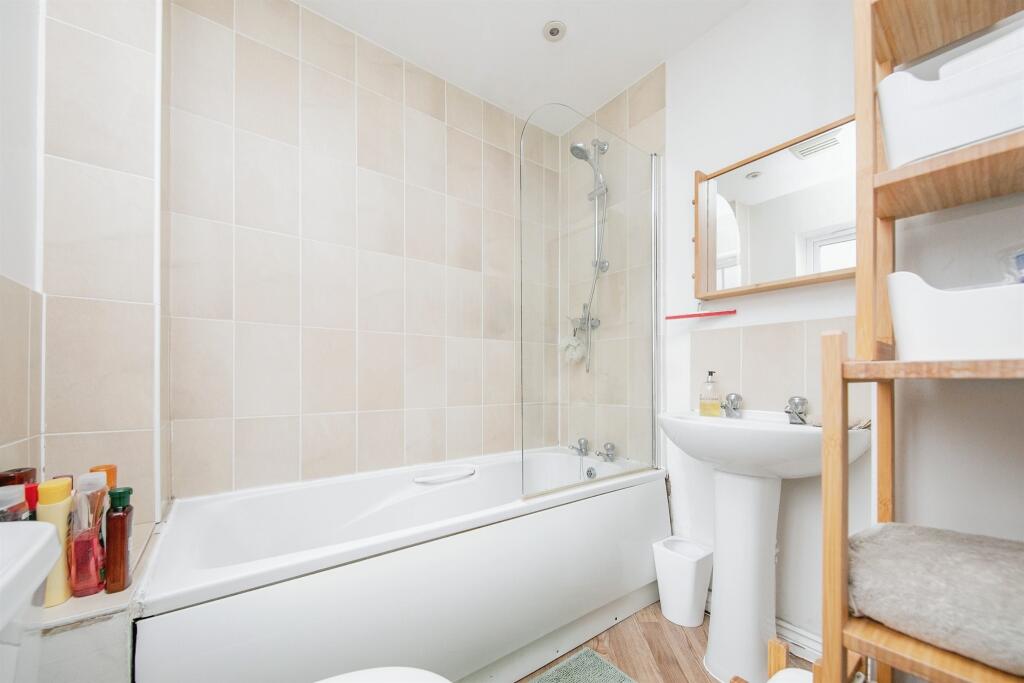 Additional image 15 of Gavin Way, Highwoods, COLCHESTER