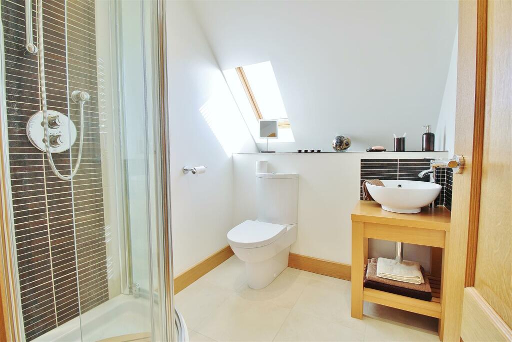 Additional image 33 of Walton Road, Frinton-On-Sea