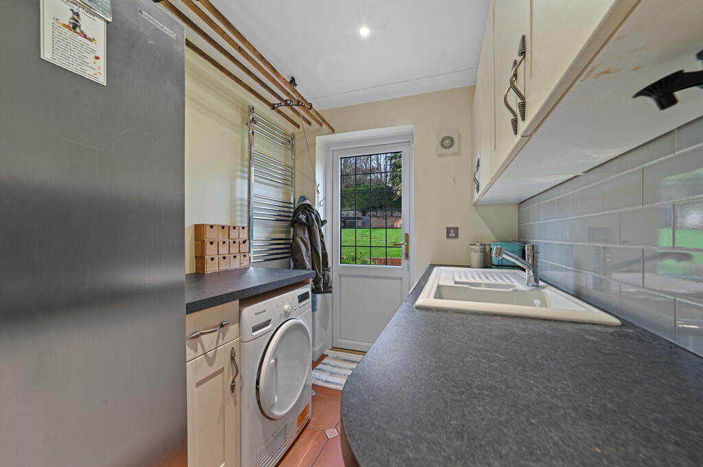 Additional image 13 of Robinsbridge Road, Coggeshall