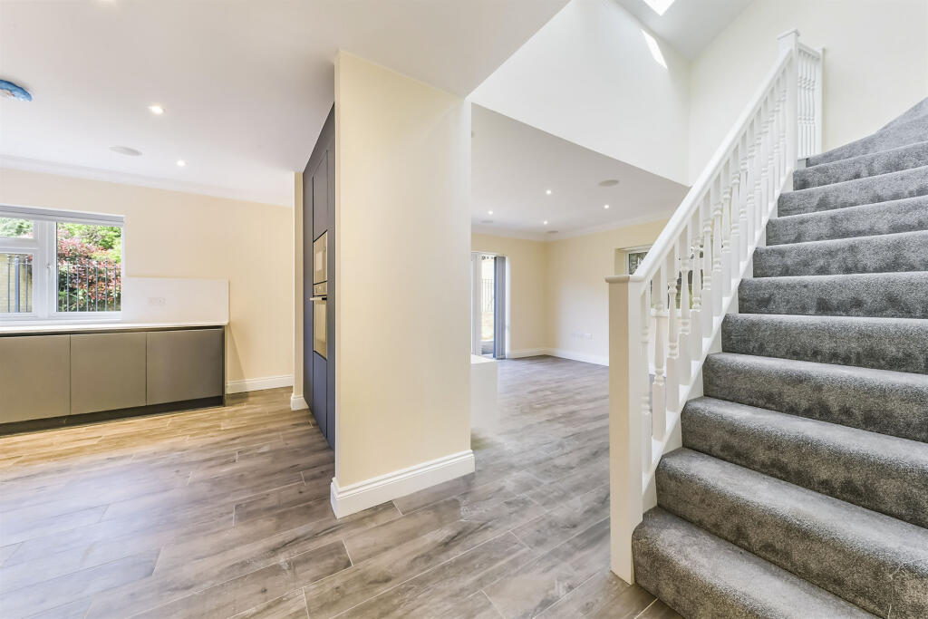 Additional image 10 of Field End, Coulsdon