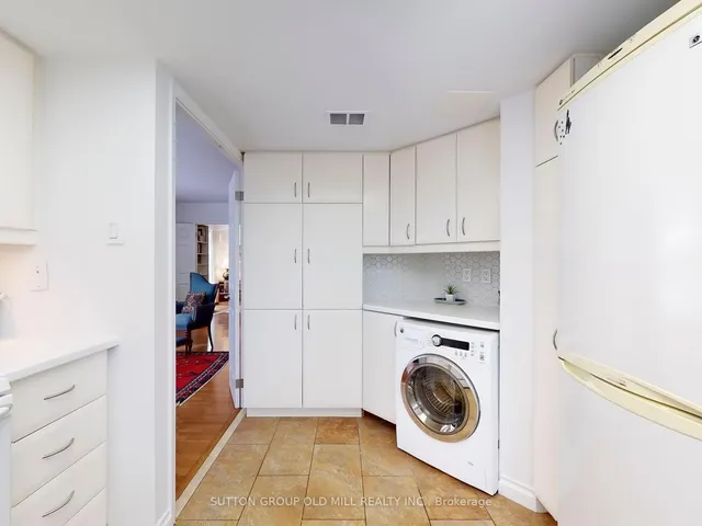 Additional image 11 of 7 Broadway Ave Unit 808