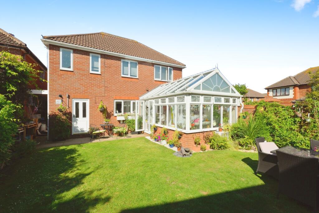 Additional image 2 of Elwood, Harlow, CM17