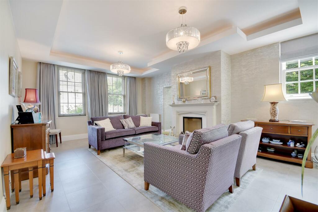 Additional image 15 of Thorndon Approach, Herongate, Brentwood