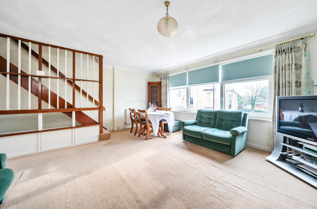 Additional image 2 of Hyrstdene, South Croydon