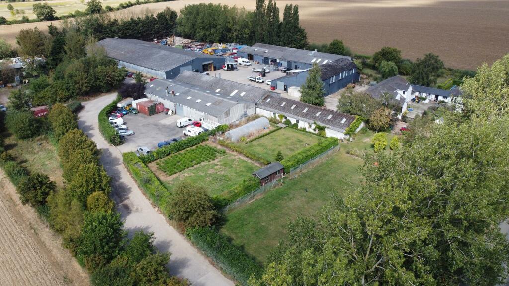 Additional image 2 of High Roding