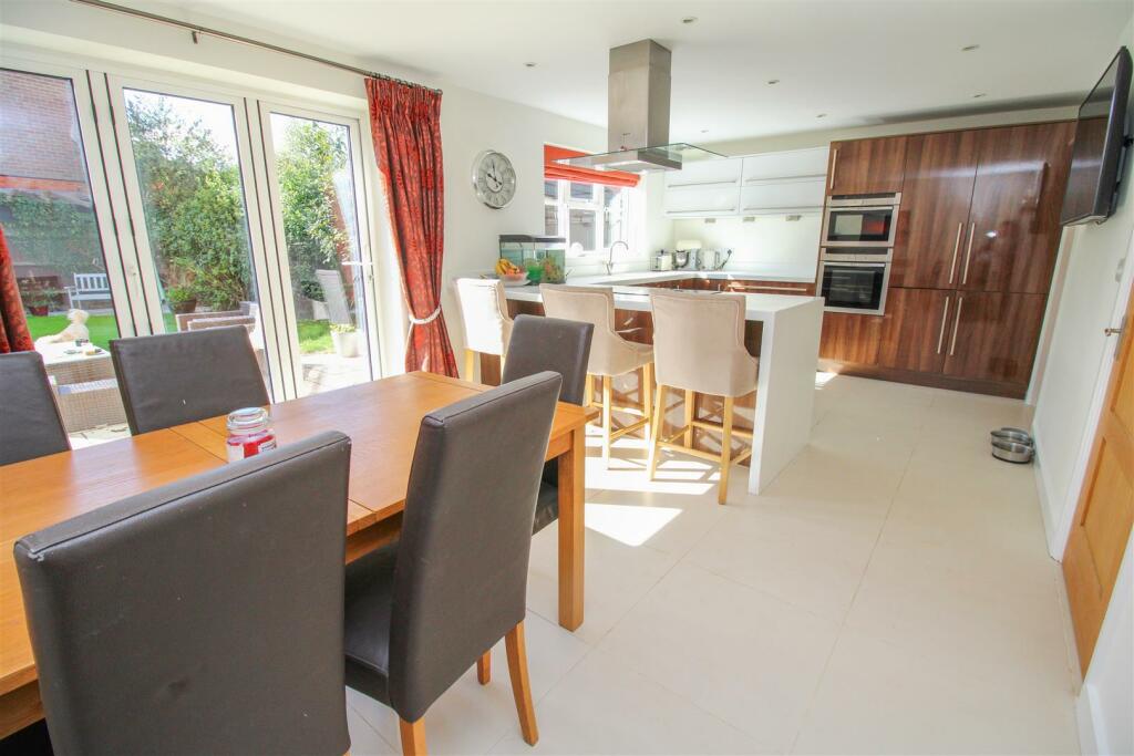 Additional image 21 of Whieldon Grange, Church Langley, Harlow