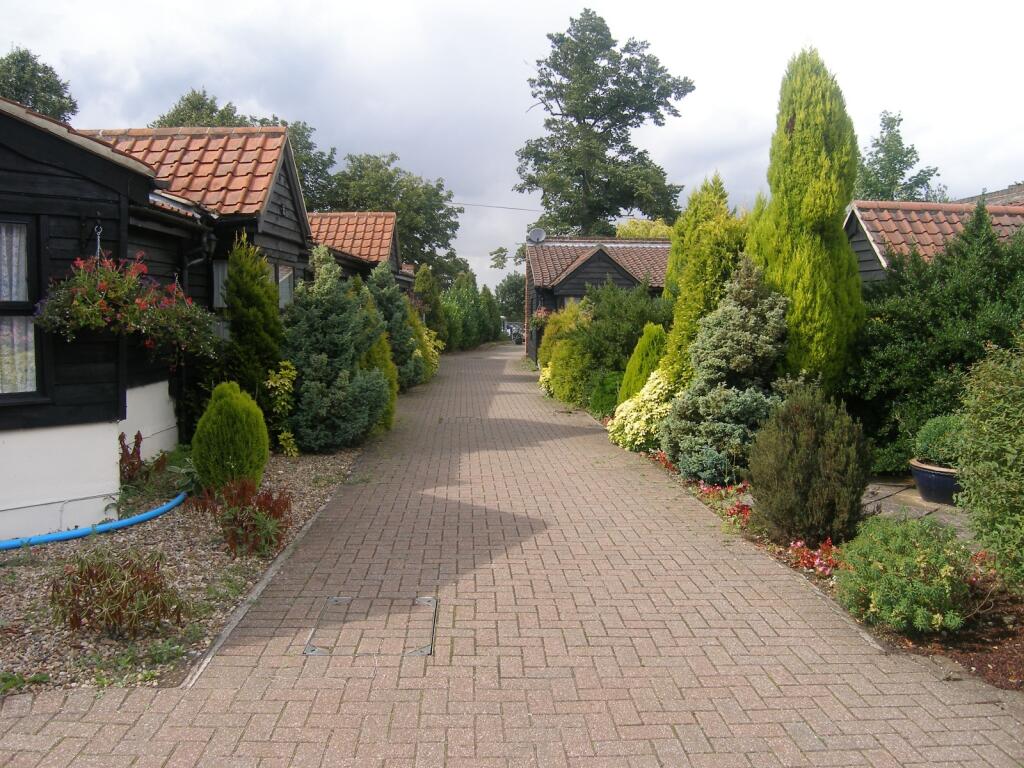 Additional image 9 of Coxtie Green Road, Pilgrims Hatch, CM14