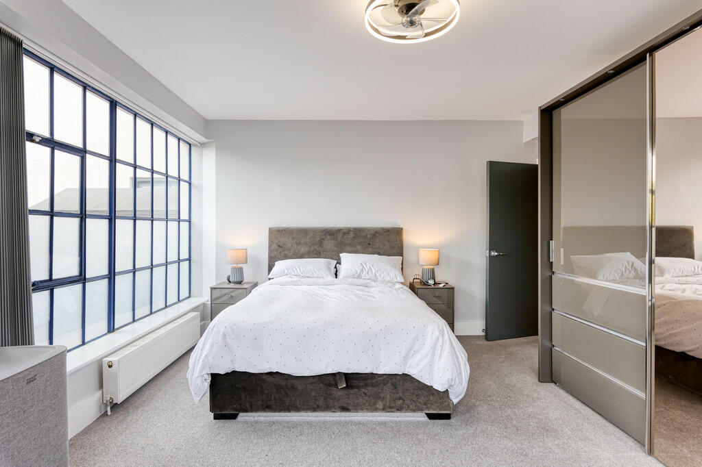 Additional image 8 of Town Centre, Technique Building