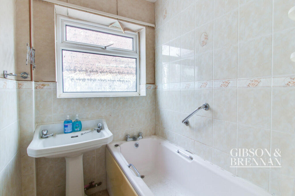 Additional image 10 of Mountnessing Road, Billericay, CM12