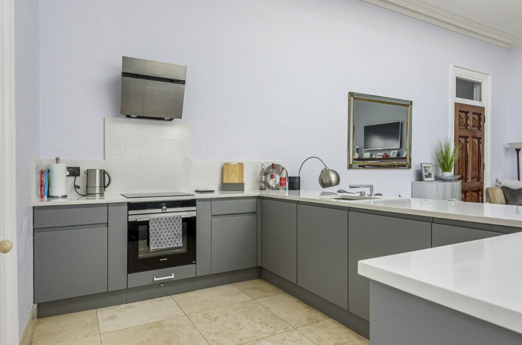 Additional image 18 of CM22