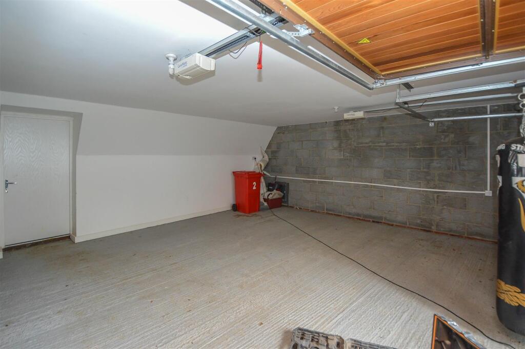 Additional image 27 of Woodside Place, Great Warley, Brentwood