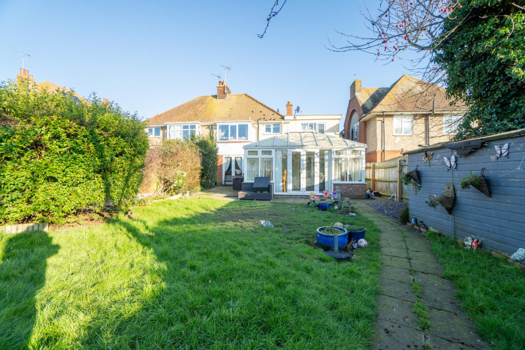 Additional image 16 of Highfield Avenue, Harwich, CO12 4