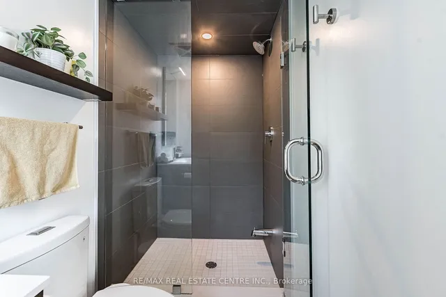 Additional image 22 of 66 Long Branch Ave Unit 12