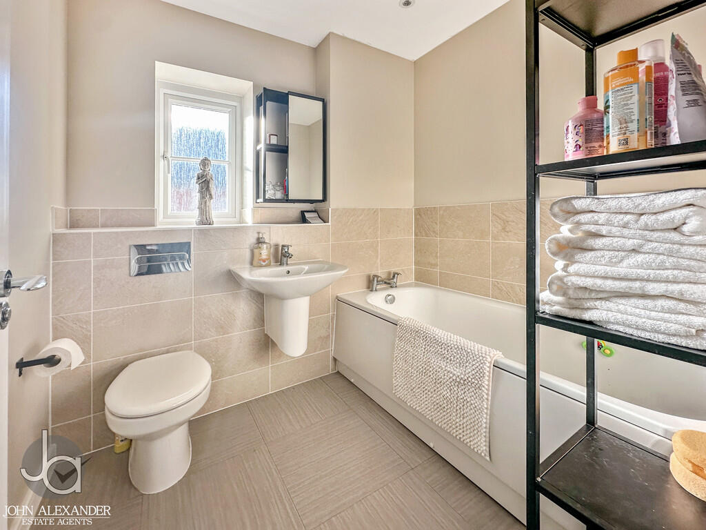 Additional image 19 of Oakhouse Close, Colchester