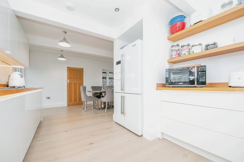 Additional image 6 of The Approach, Clacton-On-Sea