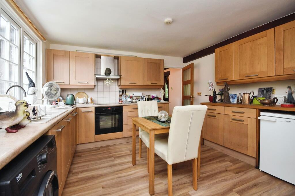 Additional image 5 of Hedingham Road, Gosfield, Halstead