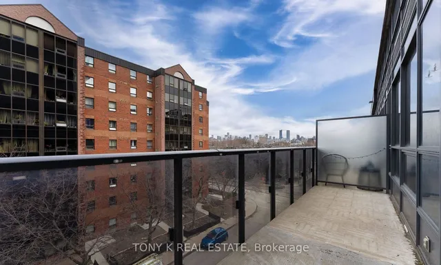 Additional image 5 of 1030 King St Unit 406