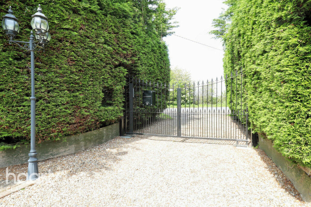 Additional image 28 of Colchester Road, Thorpe-le-Soken