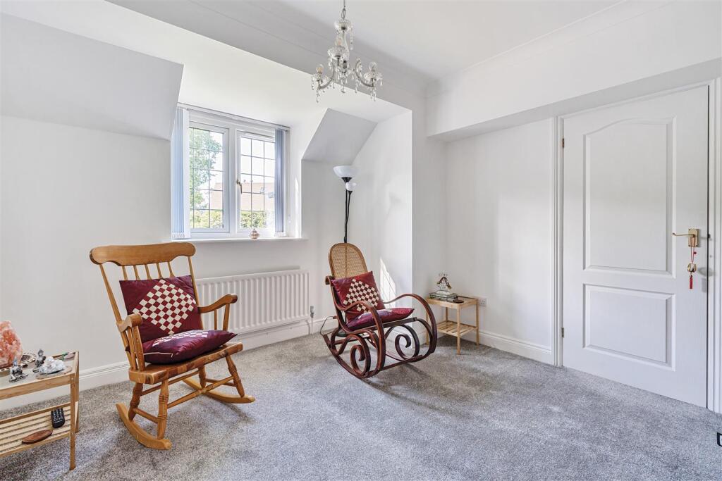 Additional image 18 of Walpole Avenue, Chipstead