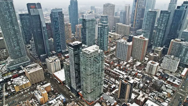 Additional image 35 of 50 Wellesley St Unit 711