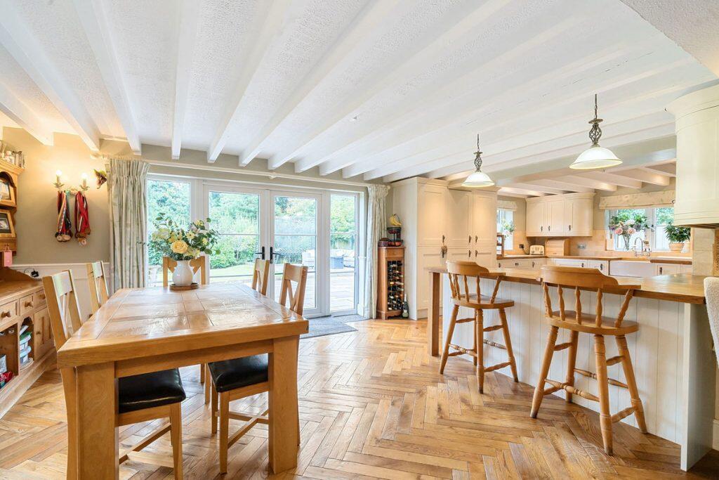 Additional image 35 of The Vownog Sychdyn, Mold