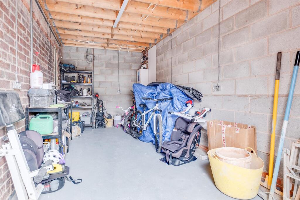 Additional image 19 of Talbot Avenue, Little Neston, Neston