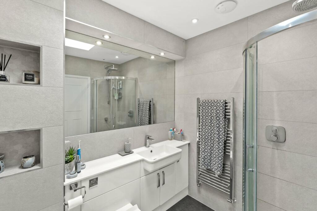 Additional image 23 of Wavell Avenue, Colchester, Essex, CO2