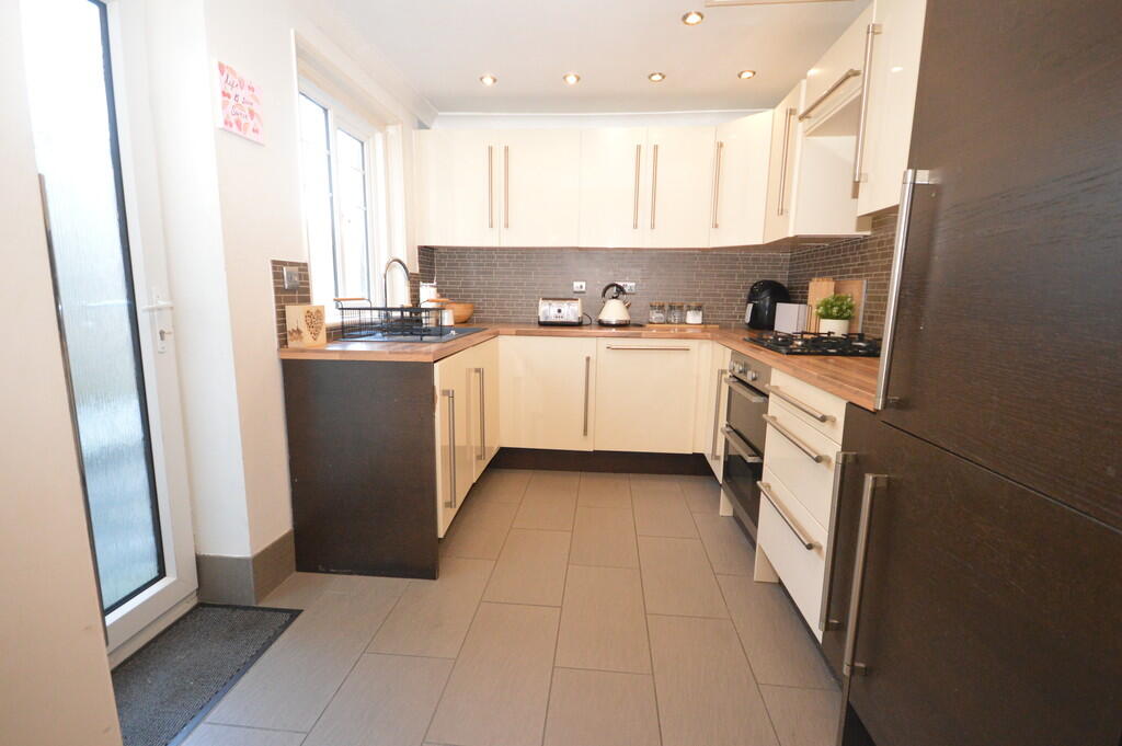 Additional image 4 of Main Road, Dovercourt, Harwich