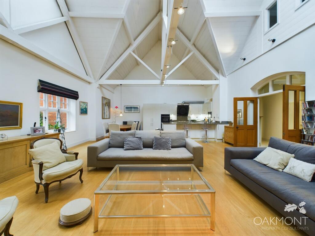 Flat , Myers Court, The Galleries, Warley, Brentwood