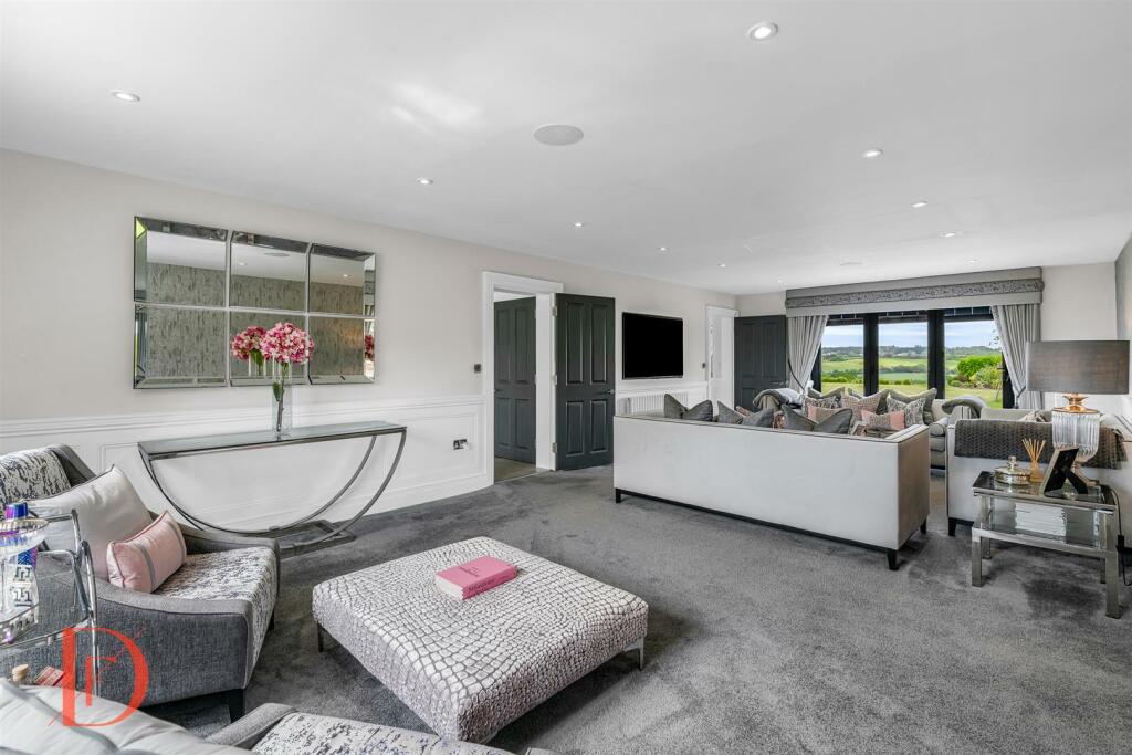 Additional image 13 of Coopersale Lane, Theydon Bois