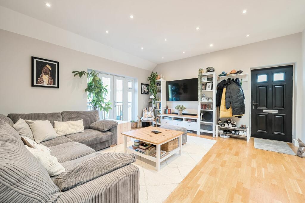 Additional image 6 of Oakgrove, Caterham, CR3