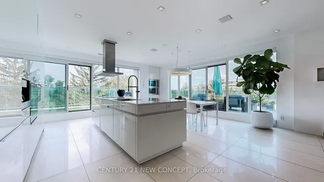 Additional image 7 of 1 Watergarden Way Unit 501