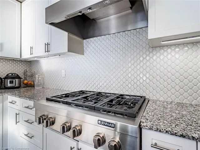 Additional image 21 of 10 Vineyard Drive