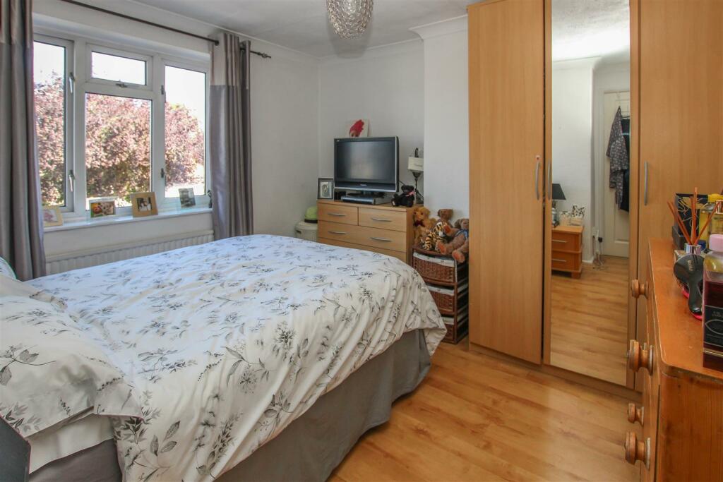 Additional image 10 of Cadogan Avenue, West Horndon, Brentwood