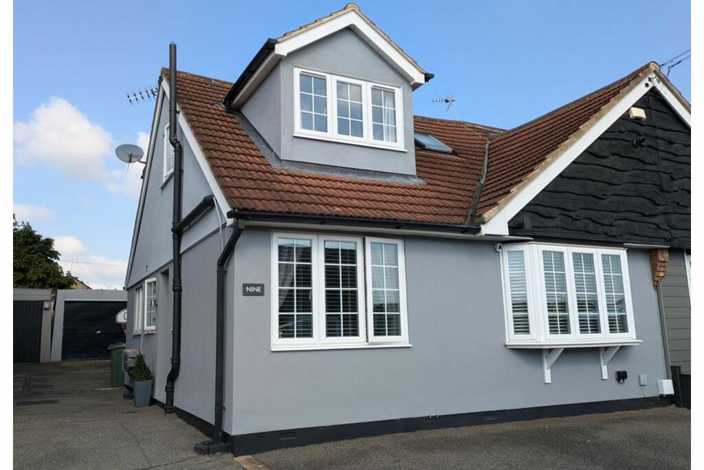 Additional image 2 of Lorraine Close, Billericay, CM11