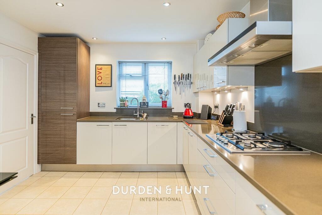 Additional image 2 of Oakland Mews, Ongar, CM5