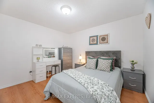 Additional image 20 of 9 Grand River Crt