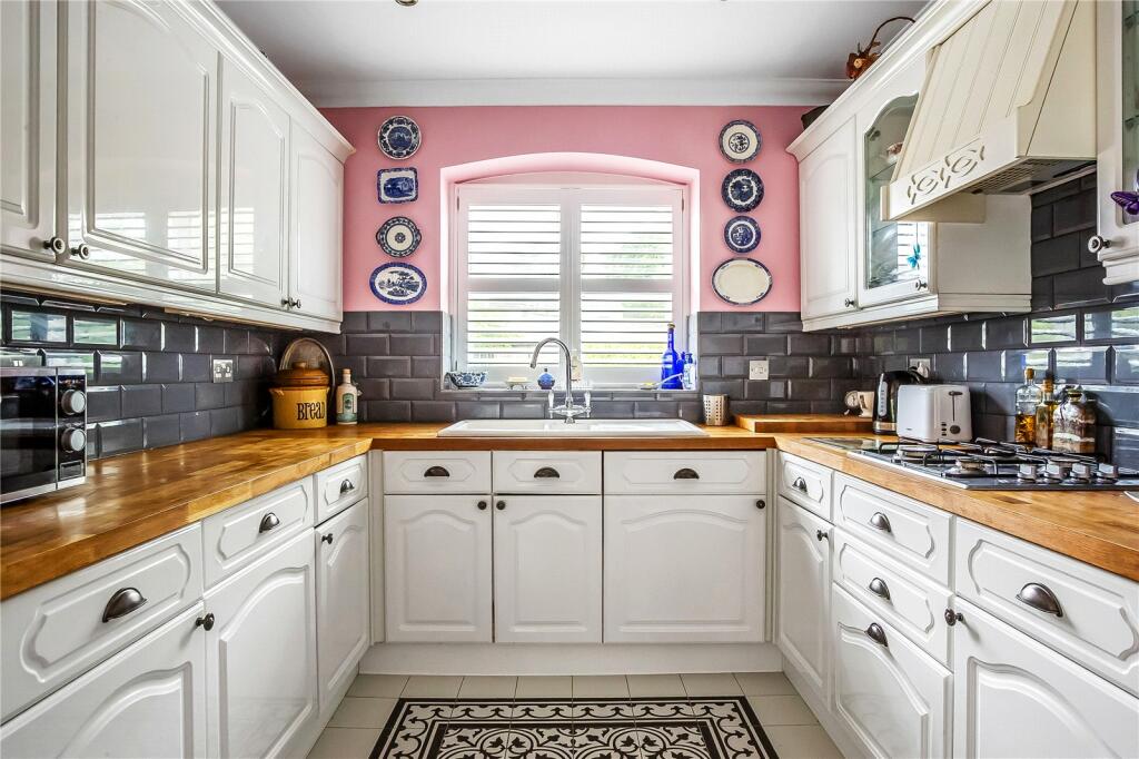 Additional image 4 of Slines Oak Road, Woldingham, Surrey, CR3