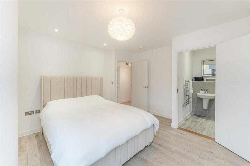 Additional image 7 of Edinburgh House, Harlow, Harlow