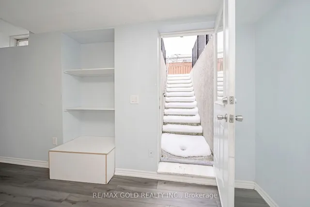 Additional image 4 of 76 Larkspur Rd