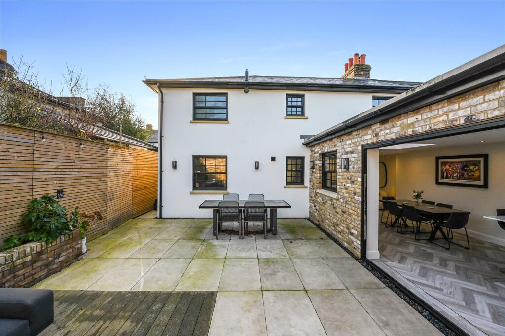 Additional image 24 of Van Diemans Lane, Chelmsford, Essex, CM2