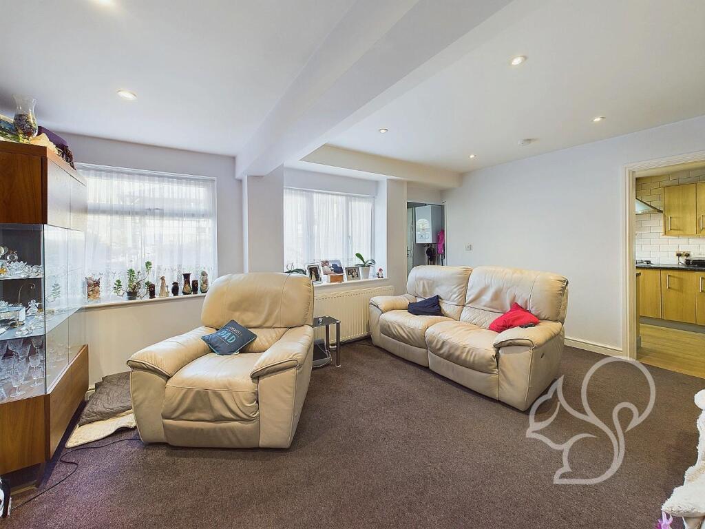 Additional image 33 of Hillside Road, Billericay