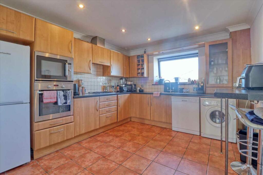 Additional image 13 of Rosebank Court, Marine Parade East, East Clacton