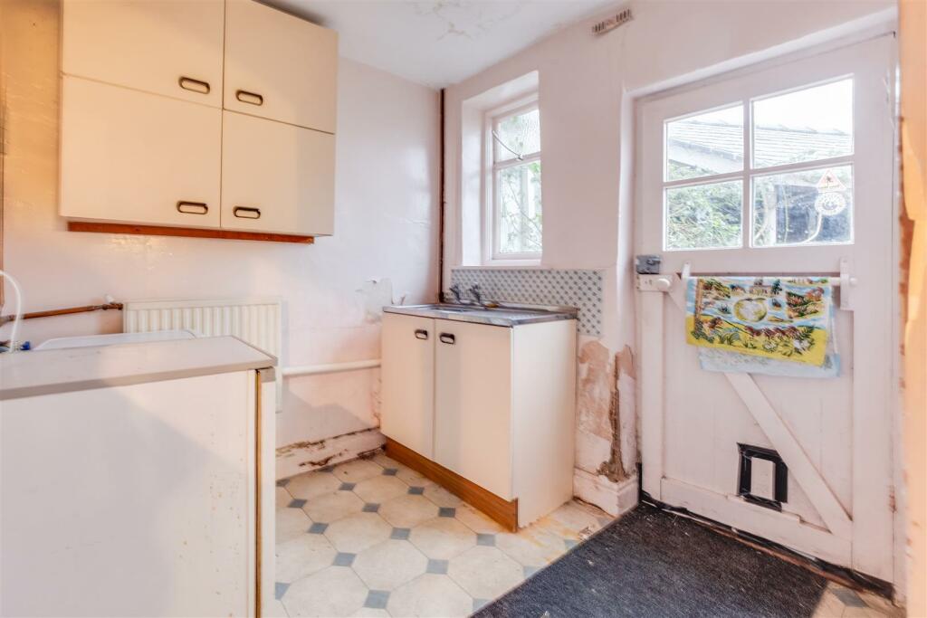 Additional image 4 of Old Hall Lane, Puddington, Neston