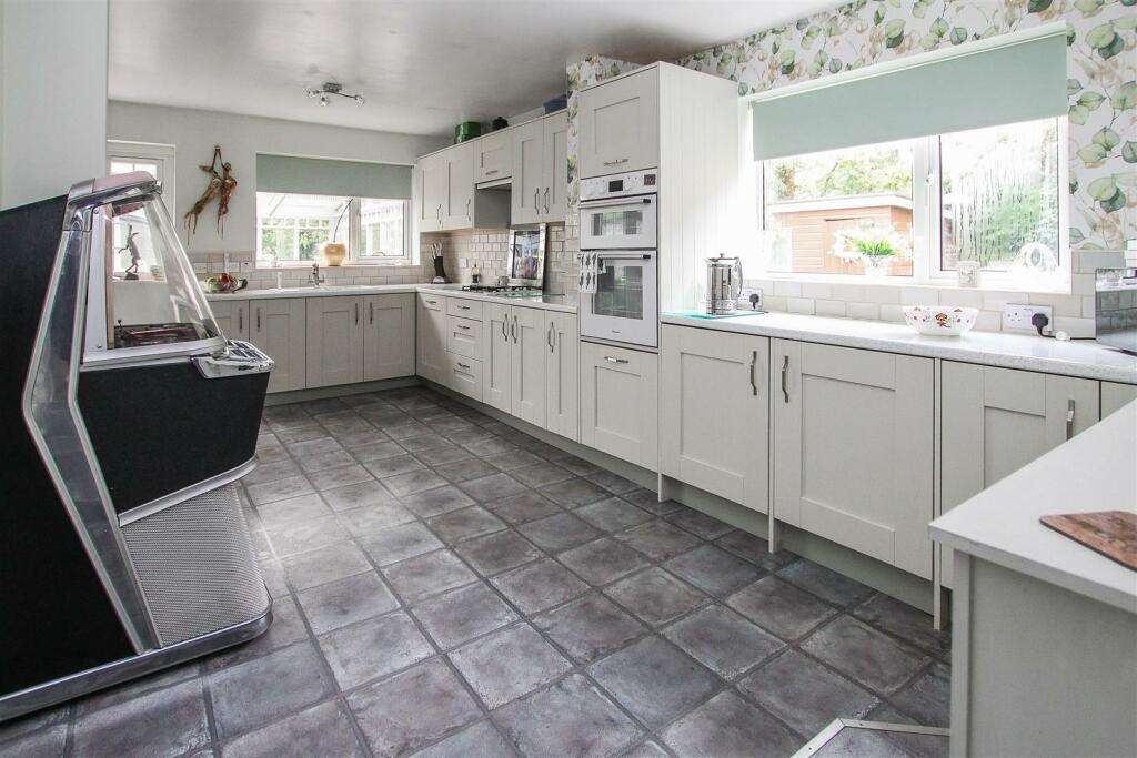 Additional image 3 of Chelmsford Road, Shenfield, Brentwood