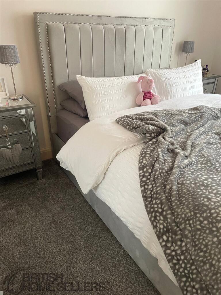 Additional image 10 of Kings Parade, Holland-on-Sea, Clacton-on-Sea, Essex, CO15