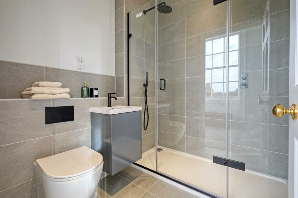 Additional image 16 of Brizes Park, Kelvedon Hatch