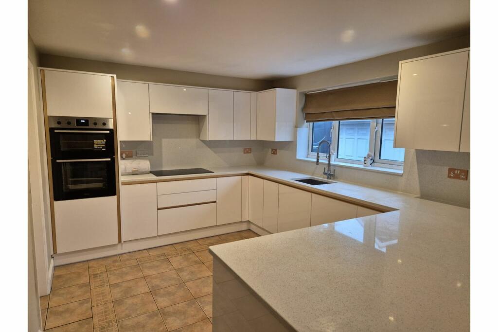 Additional image 5 of Millfield, Neston, CH64